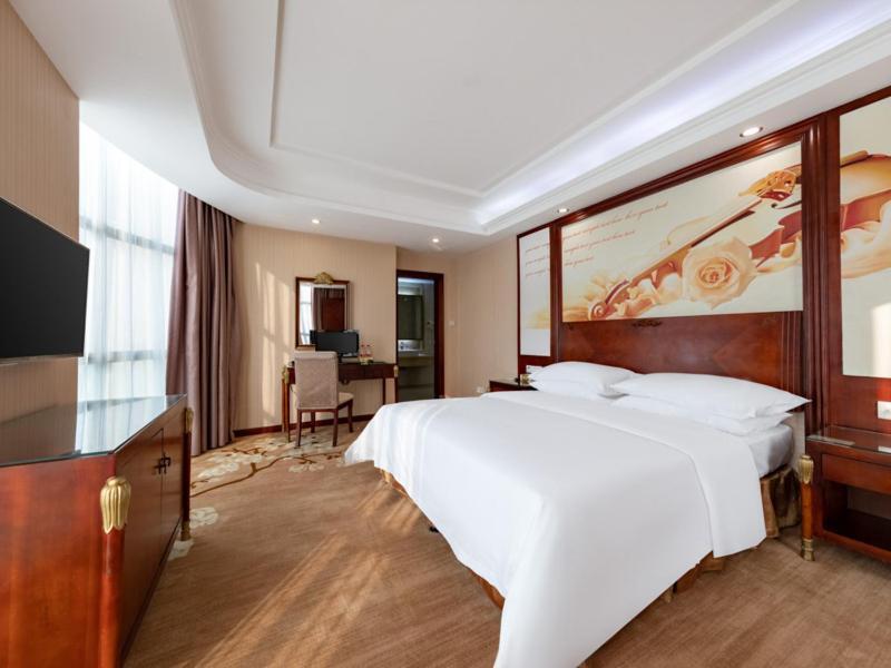 Vienna Hotel Shenzhen Songgang Shajiang Road Exterior foto